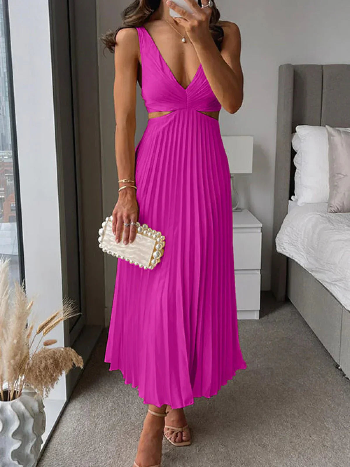 Benedykta – Vestido midi con un elegante corte en la cintura