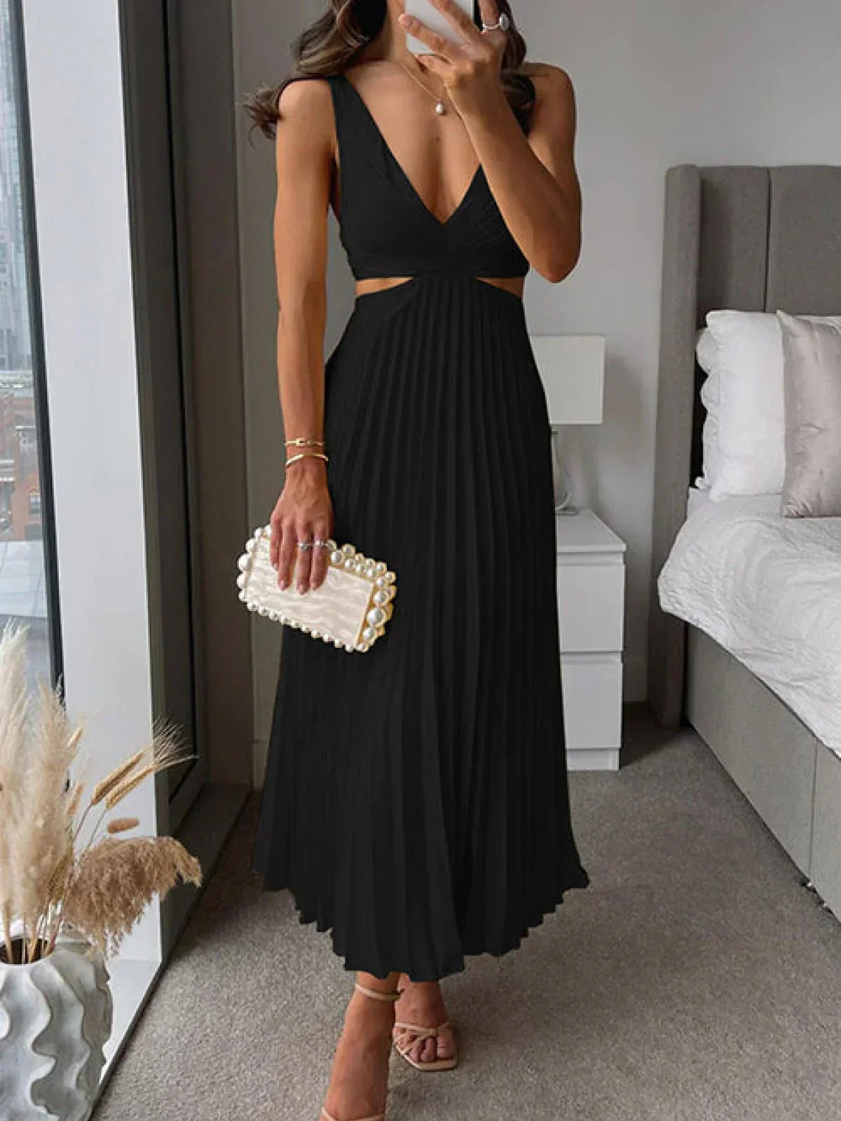 Benedykta – Vestido midi con un elegante corte en la cintura
