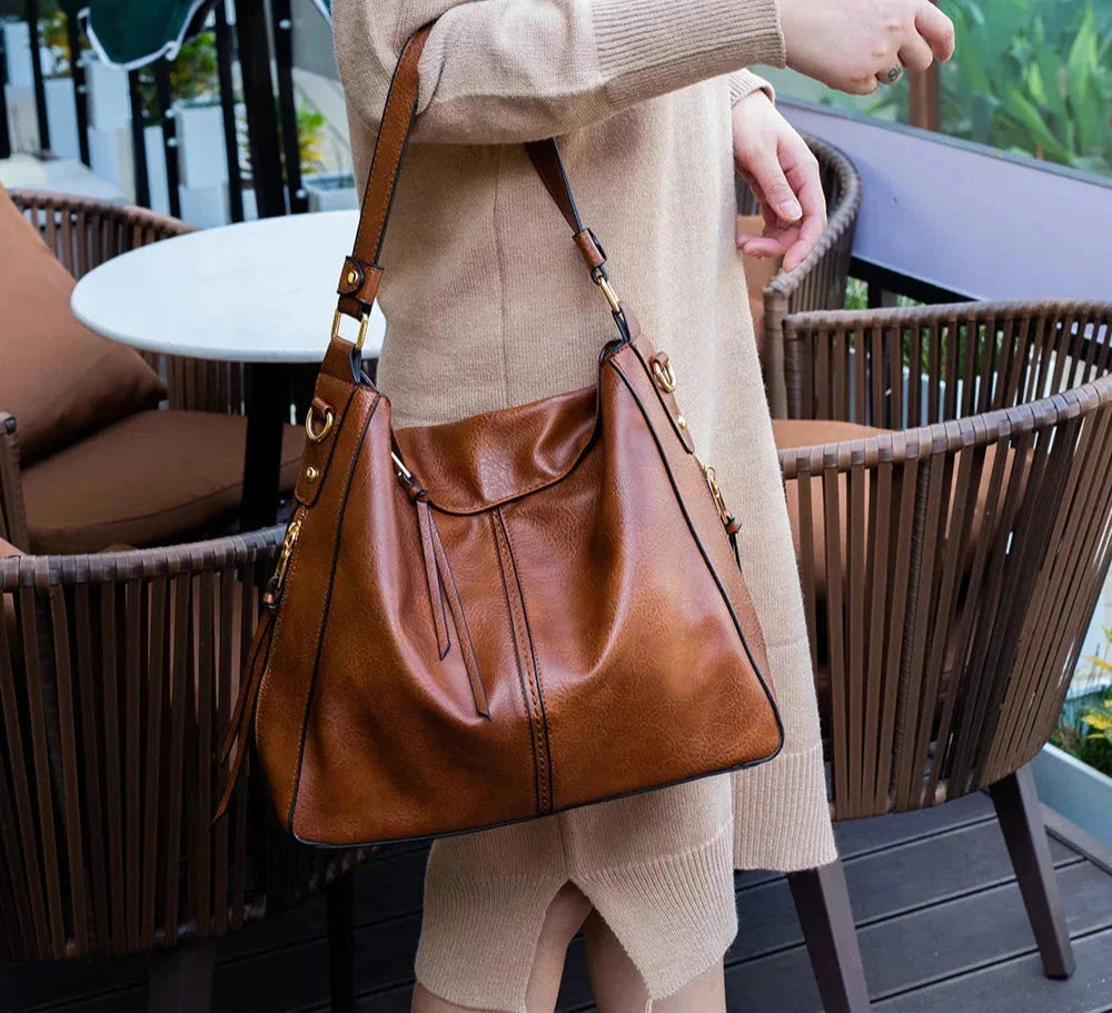 Justyna - Bolso hobo de piel