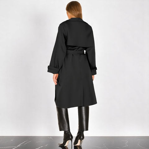 Brzozanna – Gabardina estilosa y elegante
